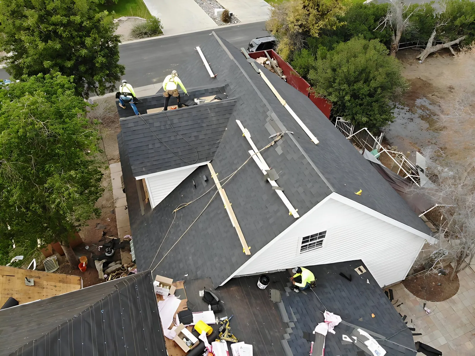 Payne Roofing project: Roofing services for Valencia